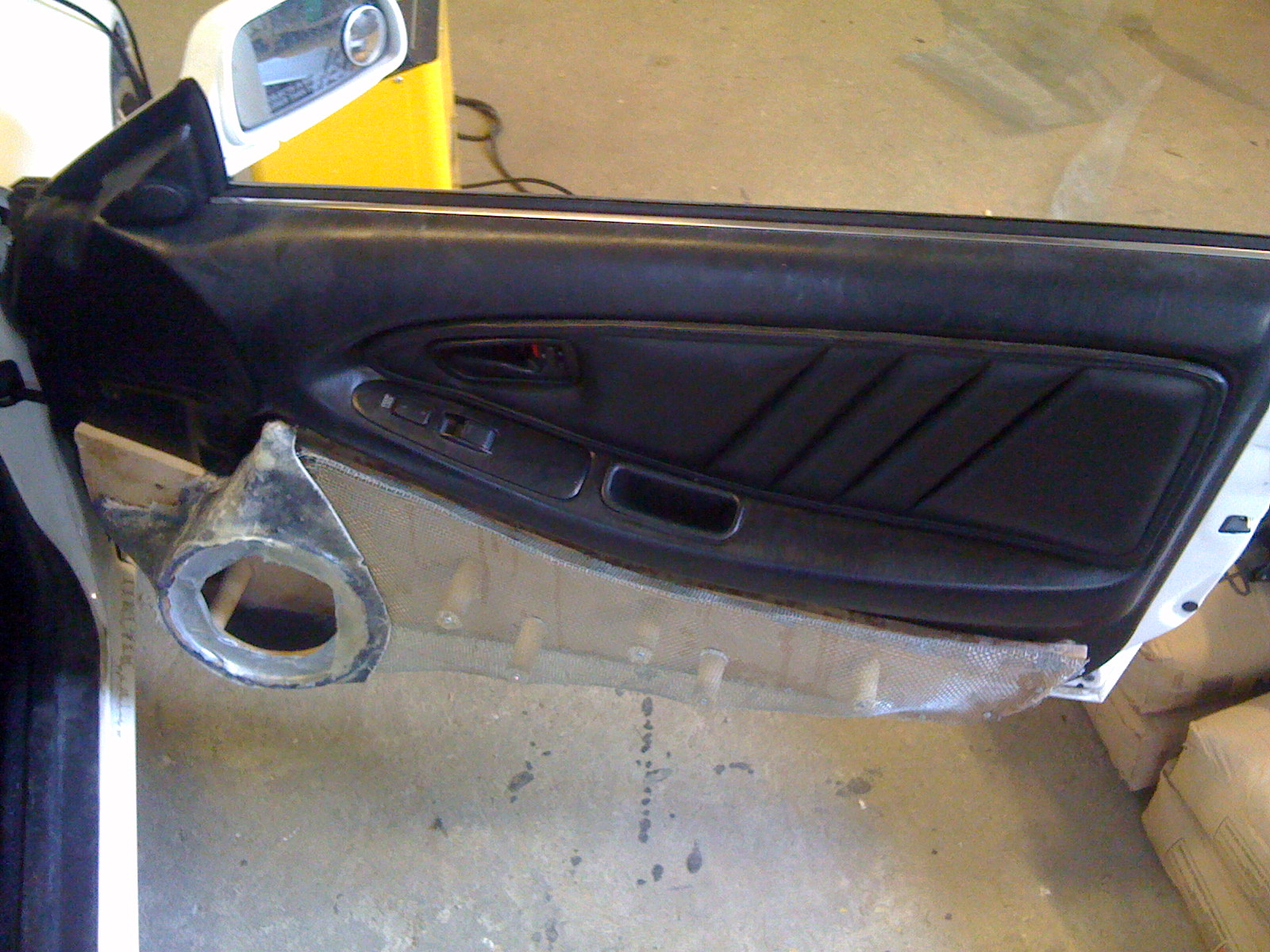 Liten test for å se hvordan den passer på døren