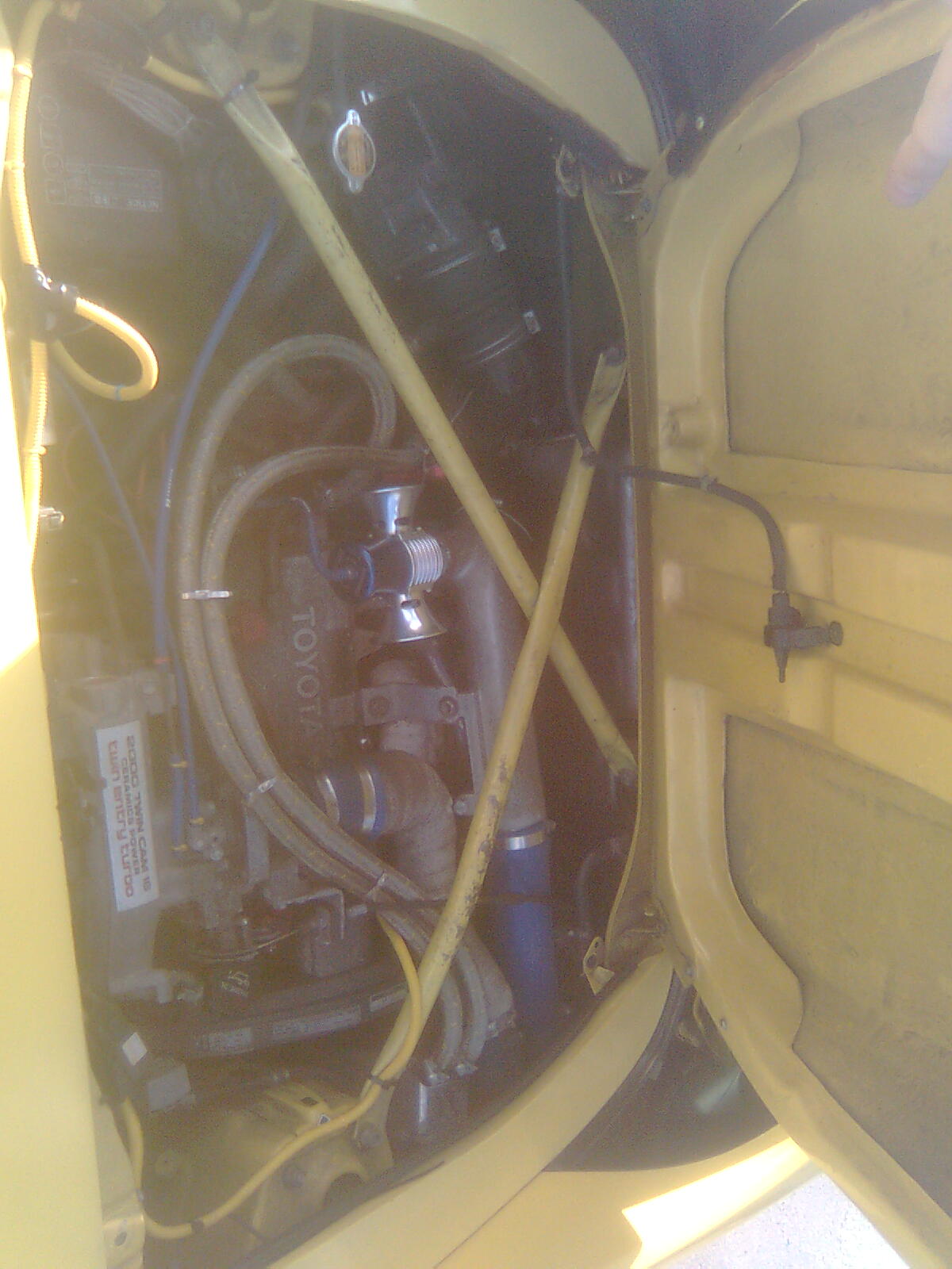 motoren føre jeg begynnte å demontere for å montere ny manifold.