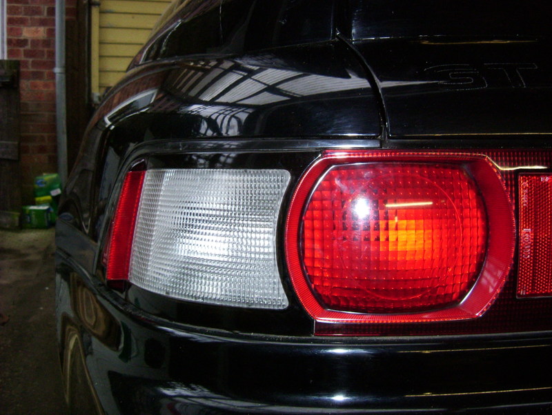 mr2 hvite baklys1.jpg