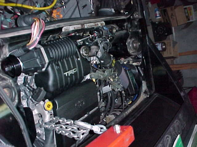 MR2 med V6 motor.jpg