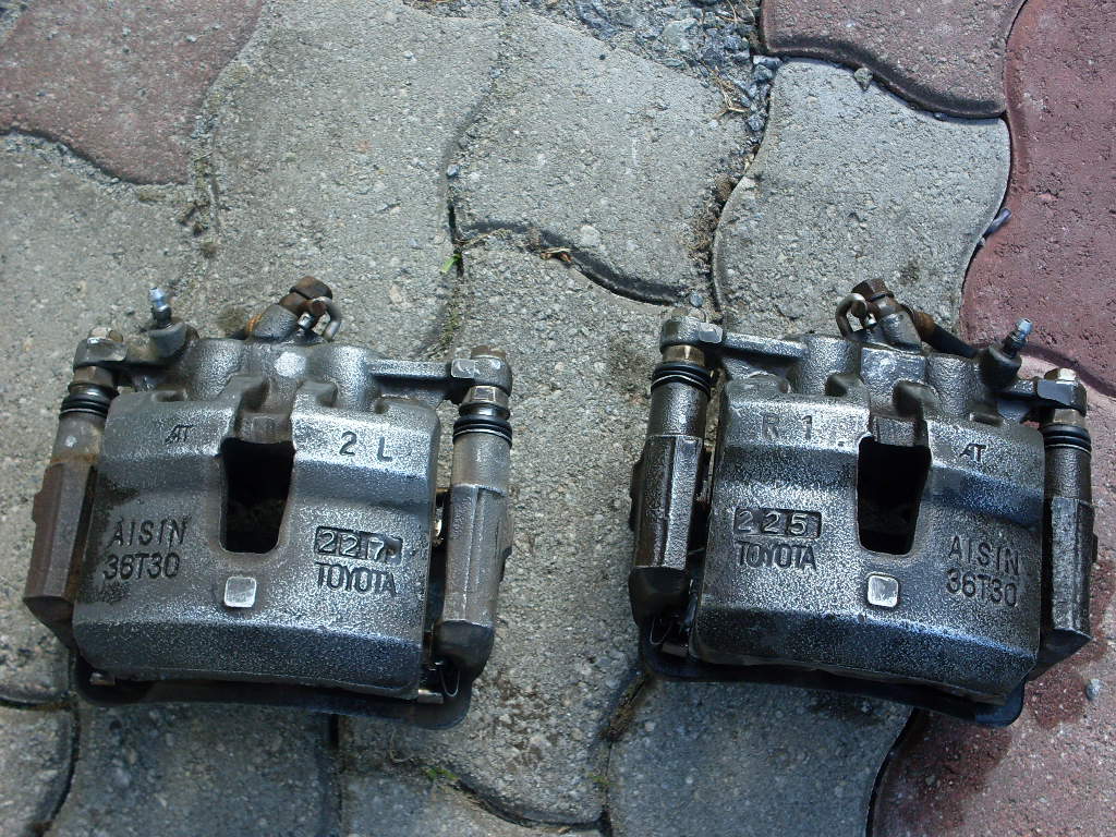 1998 MR2 Turbo frontkaliptere.JPG