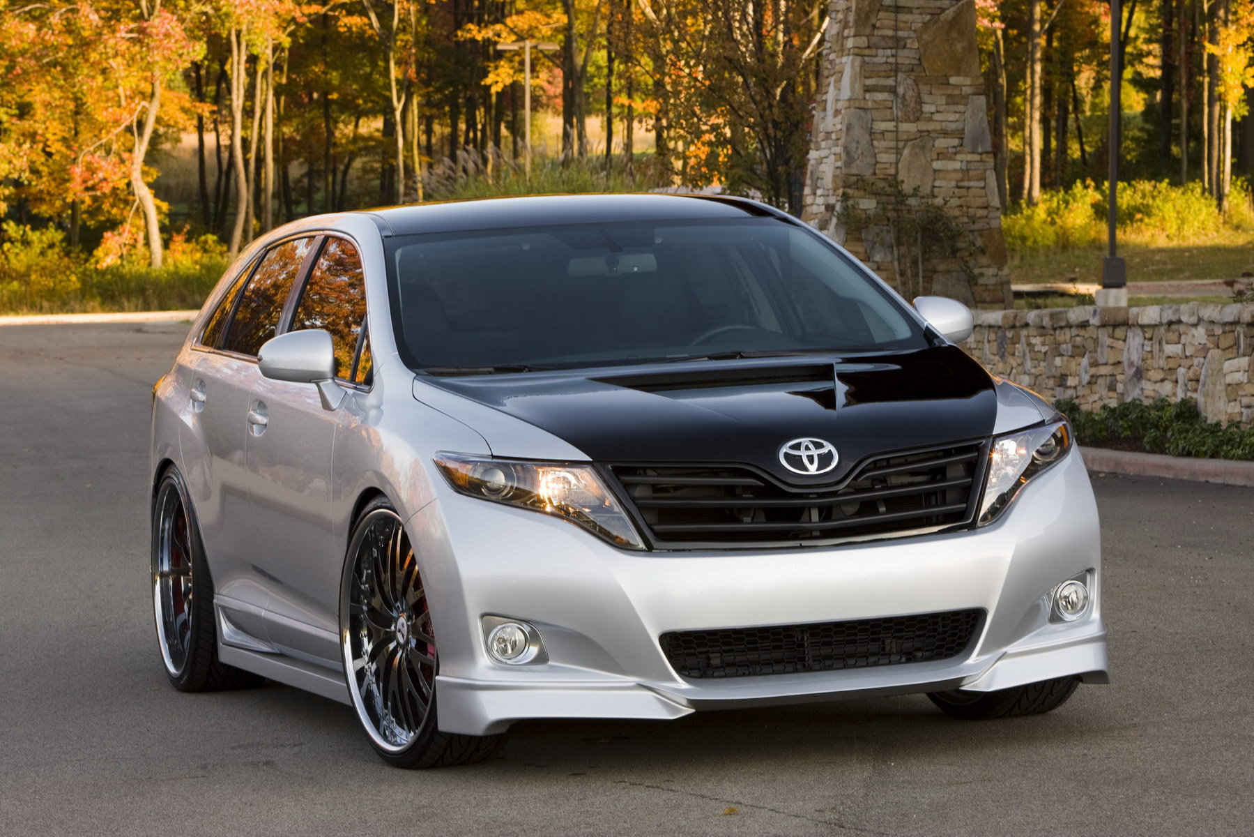 toyota-venza-sportlux-hr-02.jpg