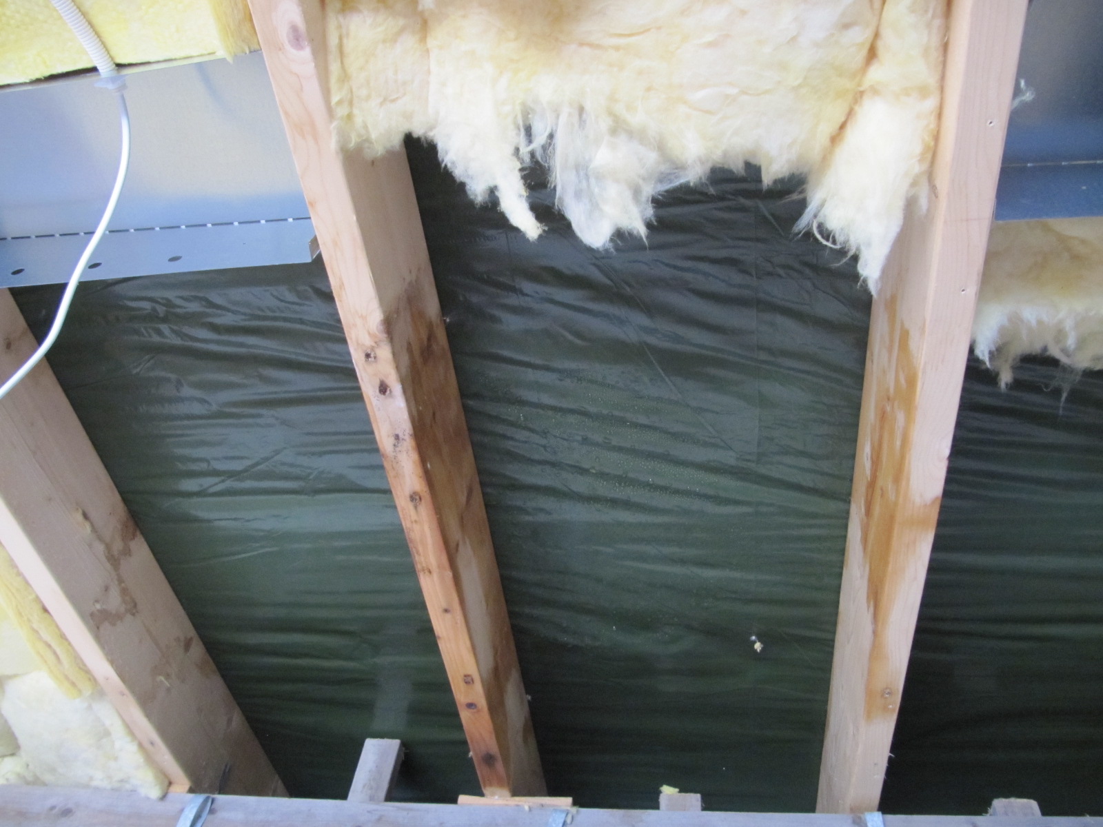 Lite hull v/drager ser det ut som