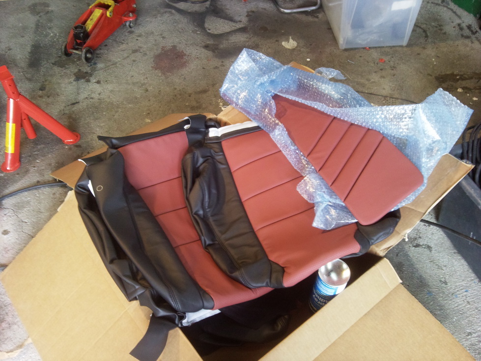 Dette er hva jeg fikk. Ser bra ut for all del, men ikke helt riktig farge desverre, samt jeg fikk two tone body istedet for two tone combo som jeg hadde bestilt.