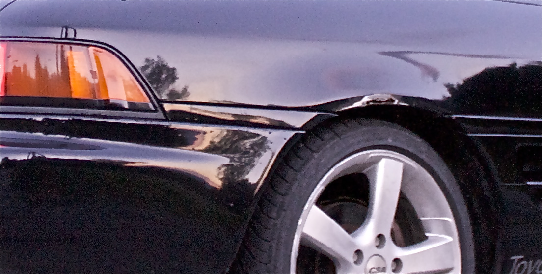 Klaringen med 17 tommerne jeg bruker nå. (40mm senk) Rusthullet er ikke vanskelig å fikse, men når man først er i gang..