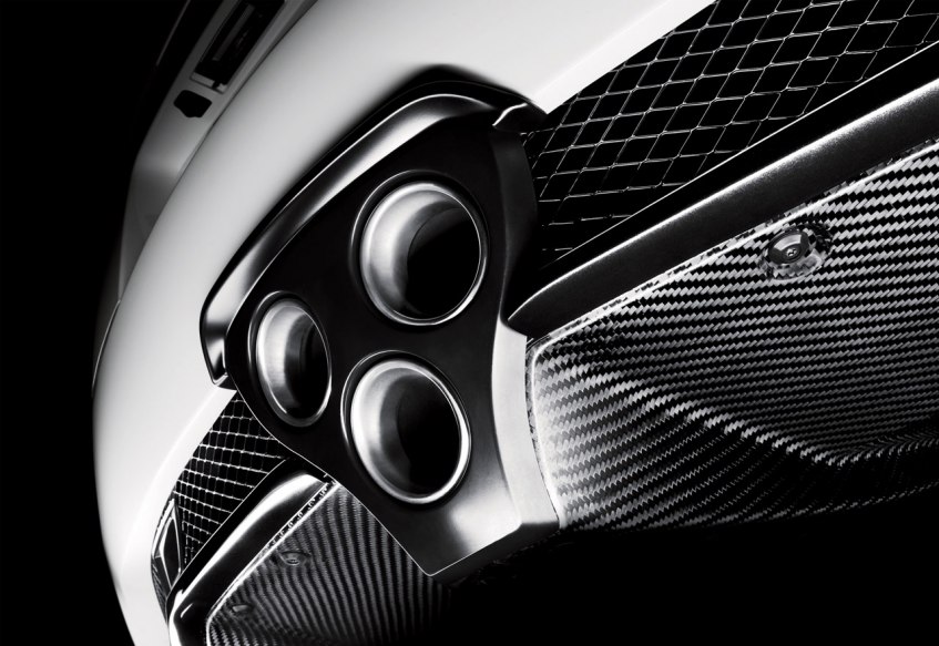 lexus-lfa-exhaust-lg.jpg
