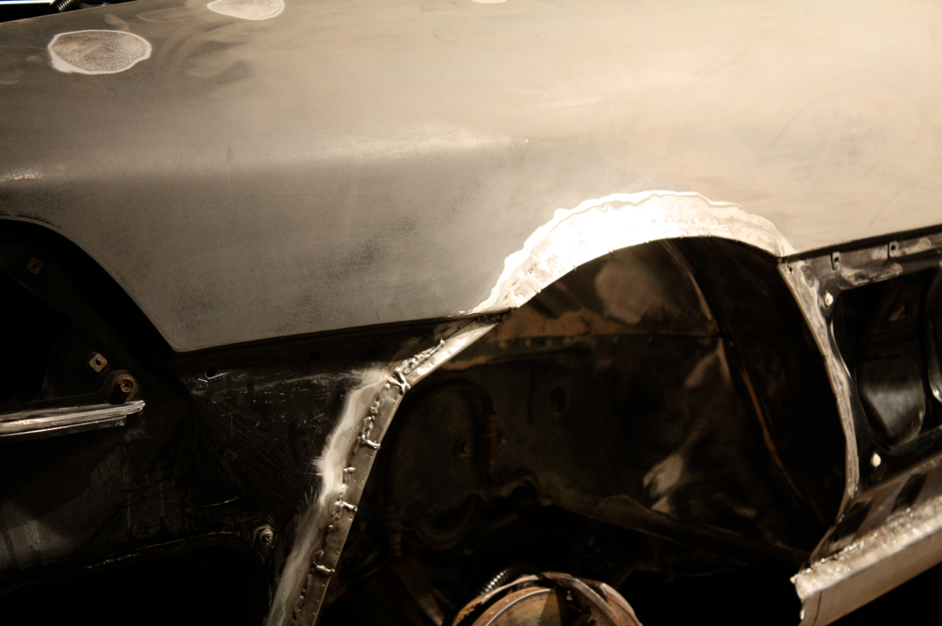 Ene hjulbuen etter sveising og sliping (ser en stygg sveis eller to bakerst.. var visst ustødig på hånden)