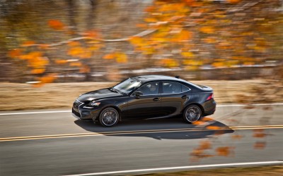 2014-Lexus-IS-350-Sport-side-in-motion.jpg