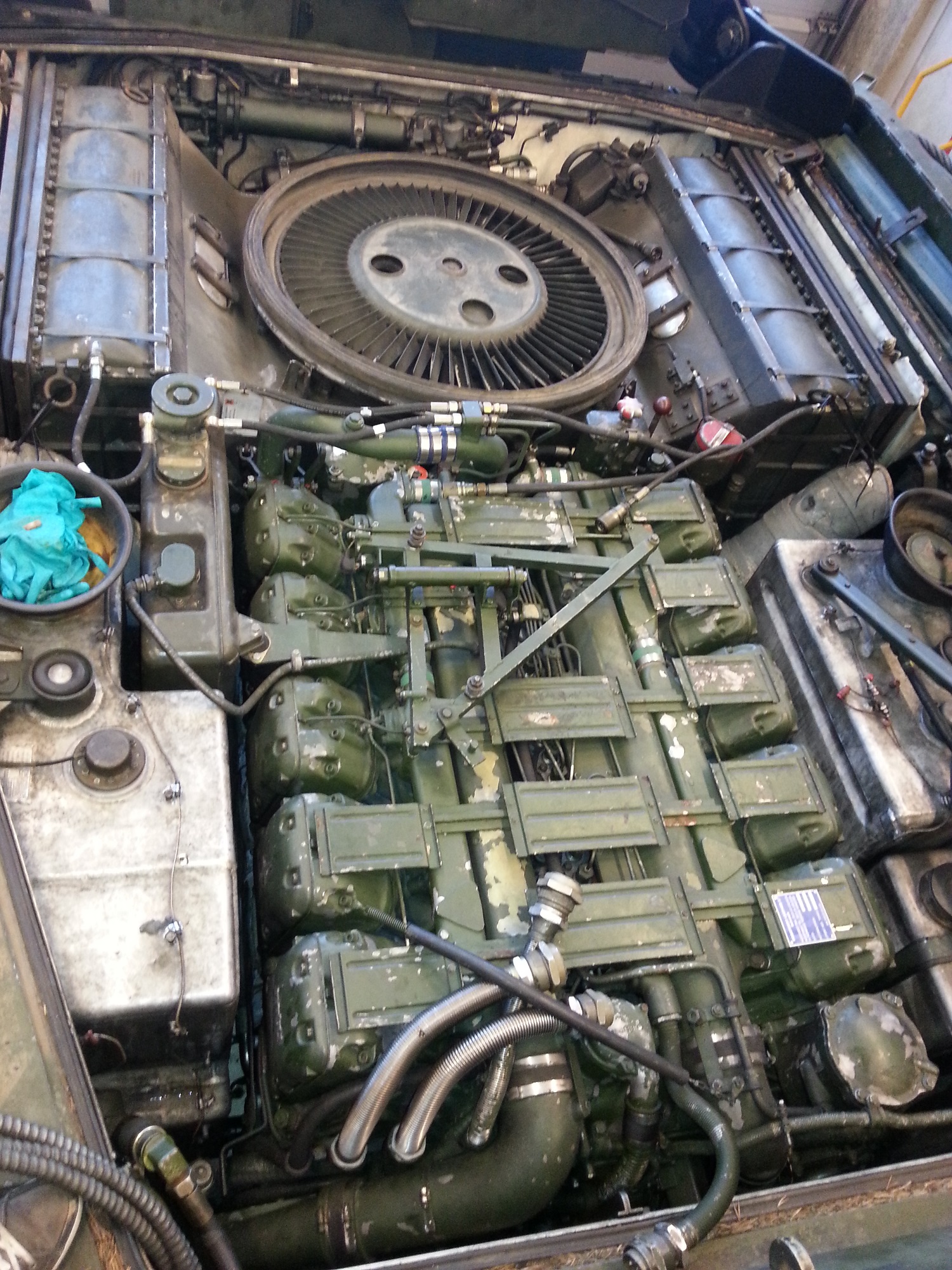 OPS OT!!  Når jeg blir flink å skru går denna rett i mr2'en!