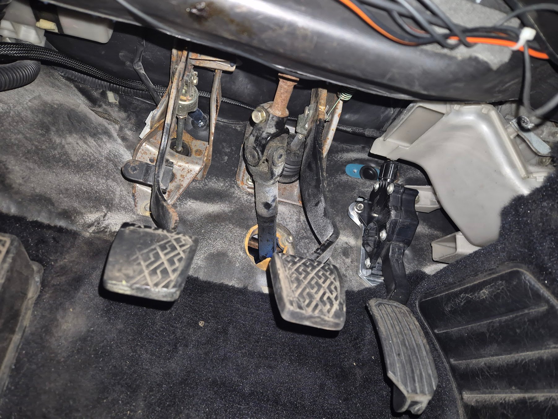 PedalMedKabel.jpg