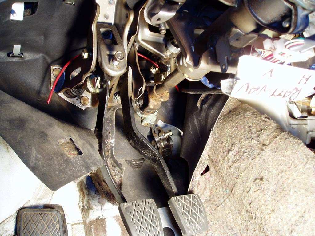 En liten justering så går en klar av bremsepedalen...