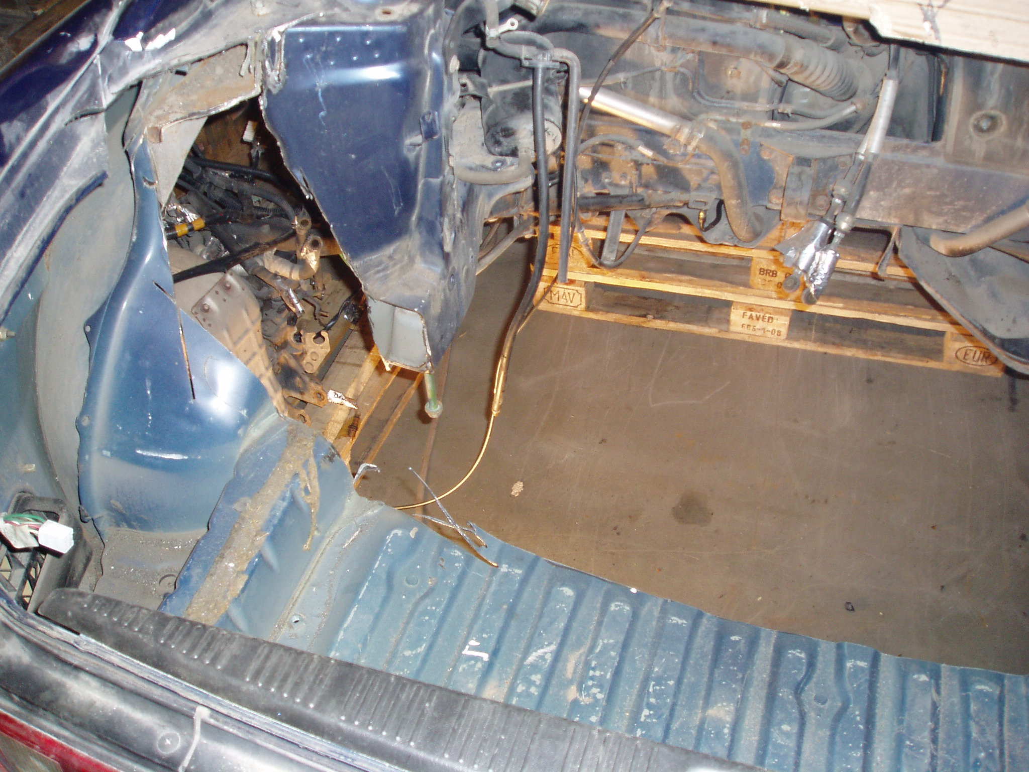 Utrolig hvor mye skade en 9&amp;quot; vinkelsliper kan gjøre...