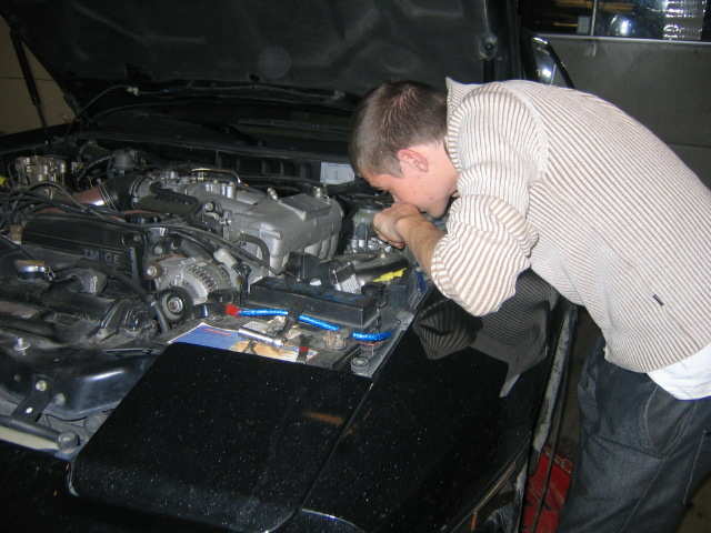 Meg på telefon med Toyparts pga starter............... Faanskap.....