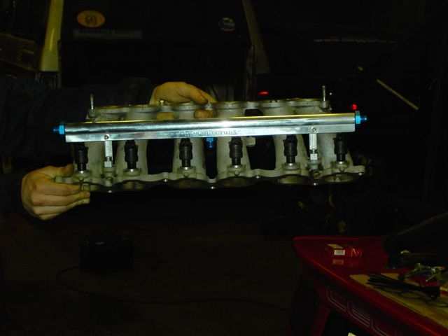 nye fuelrailen 2.JPG