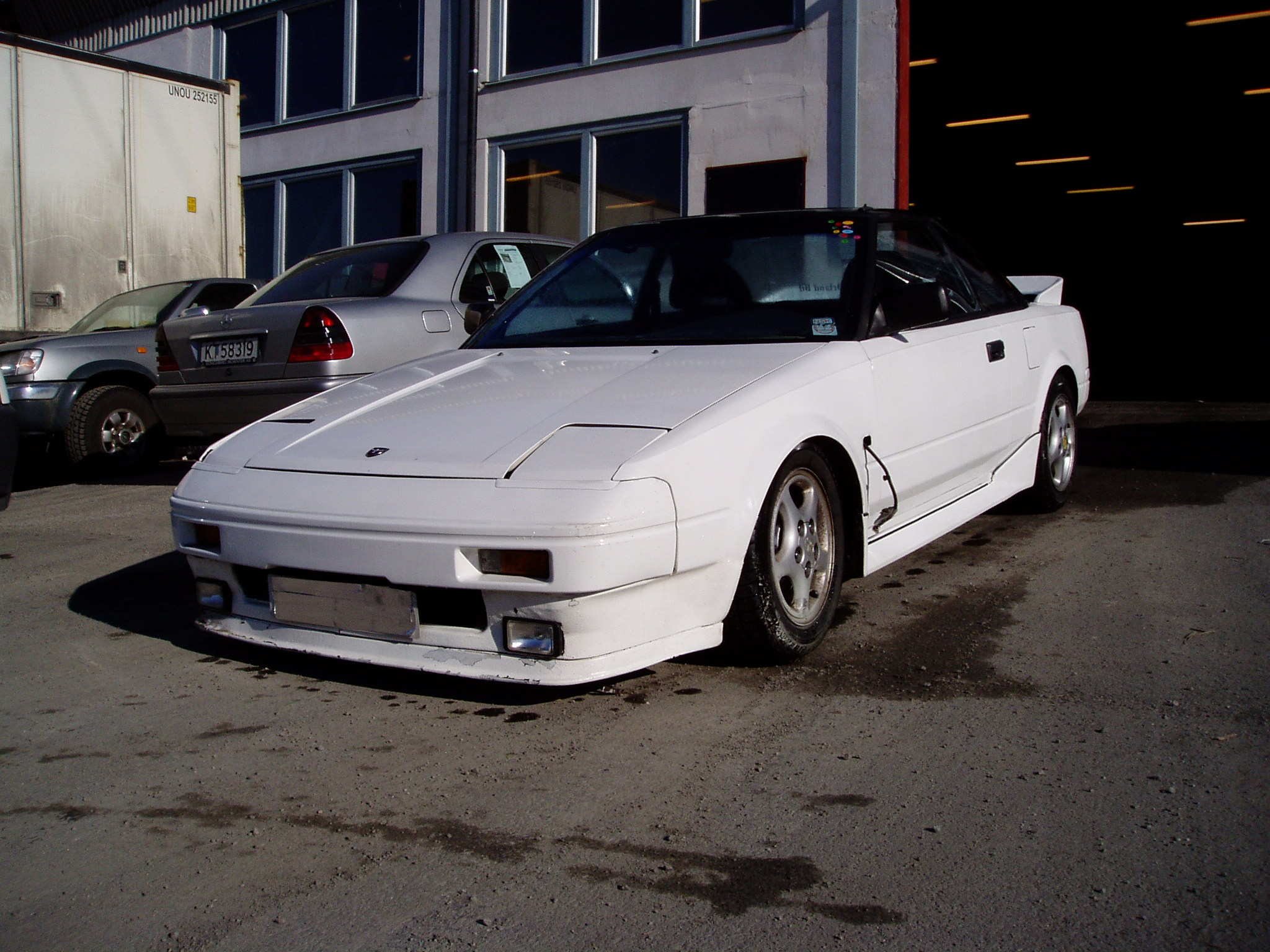 Legg merke til hjulvinkelen fremme.