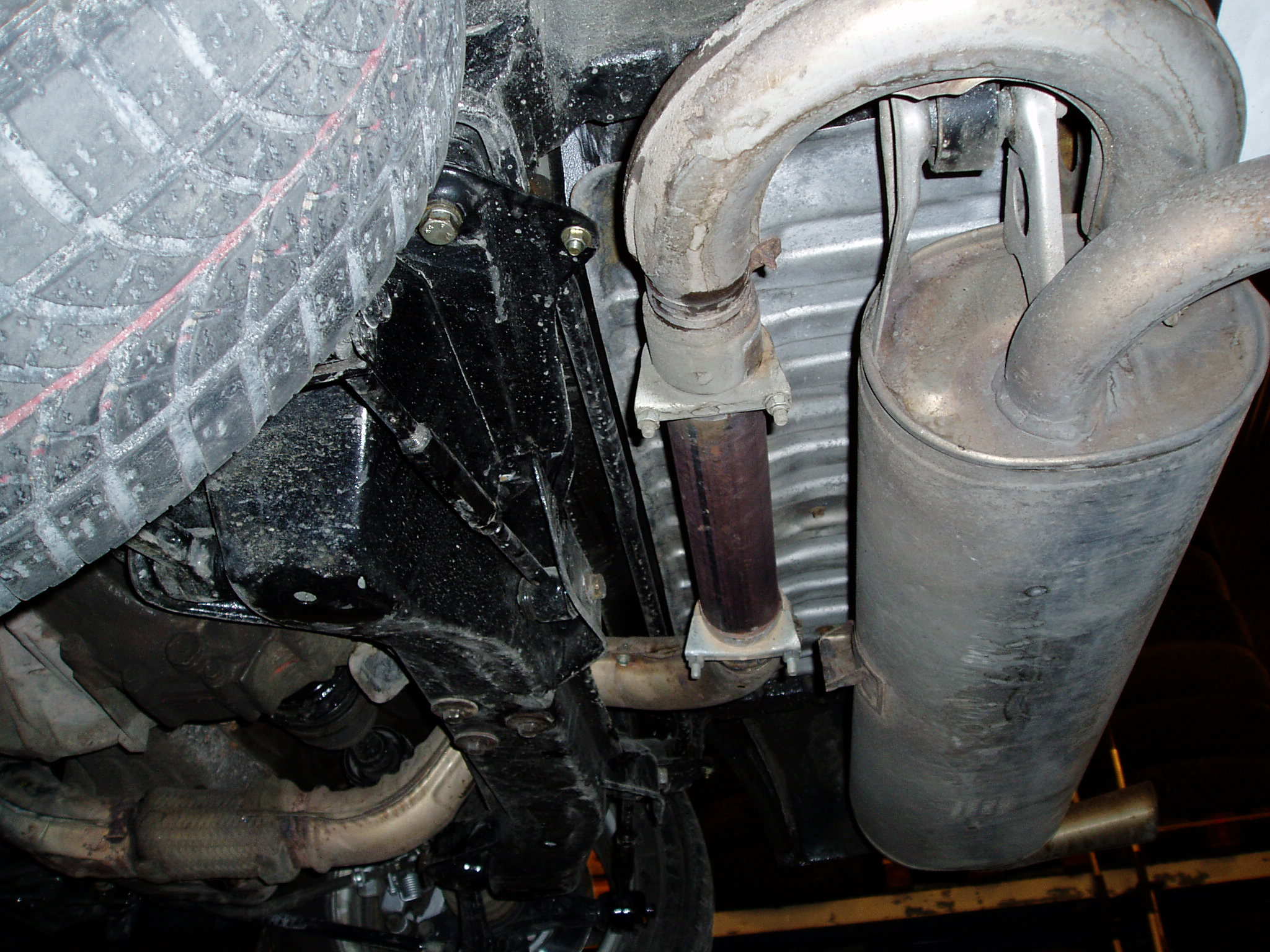 Varmeskjoldet er i fra sw20en. Katten er byttet ut med et 2,5&amp;quot; rør, en -85 mk1 trenger ikke de