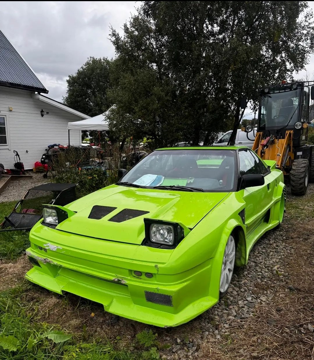 aw11 02.jpg